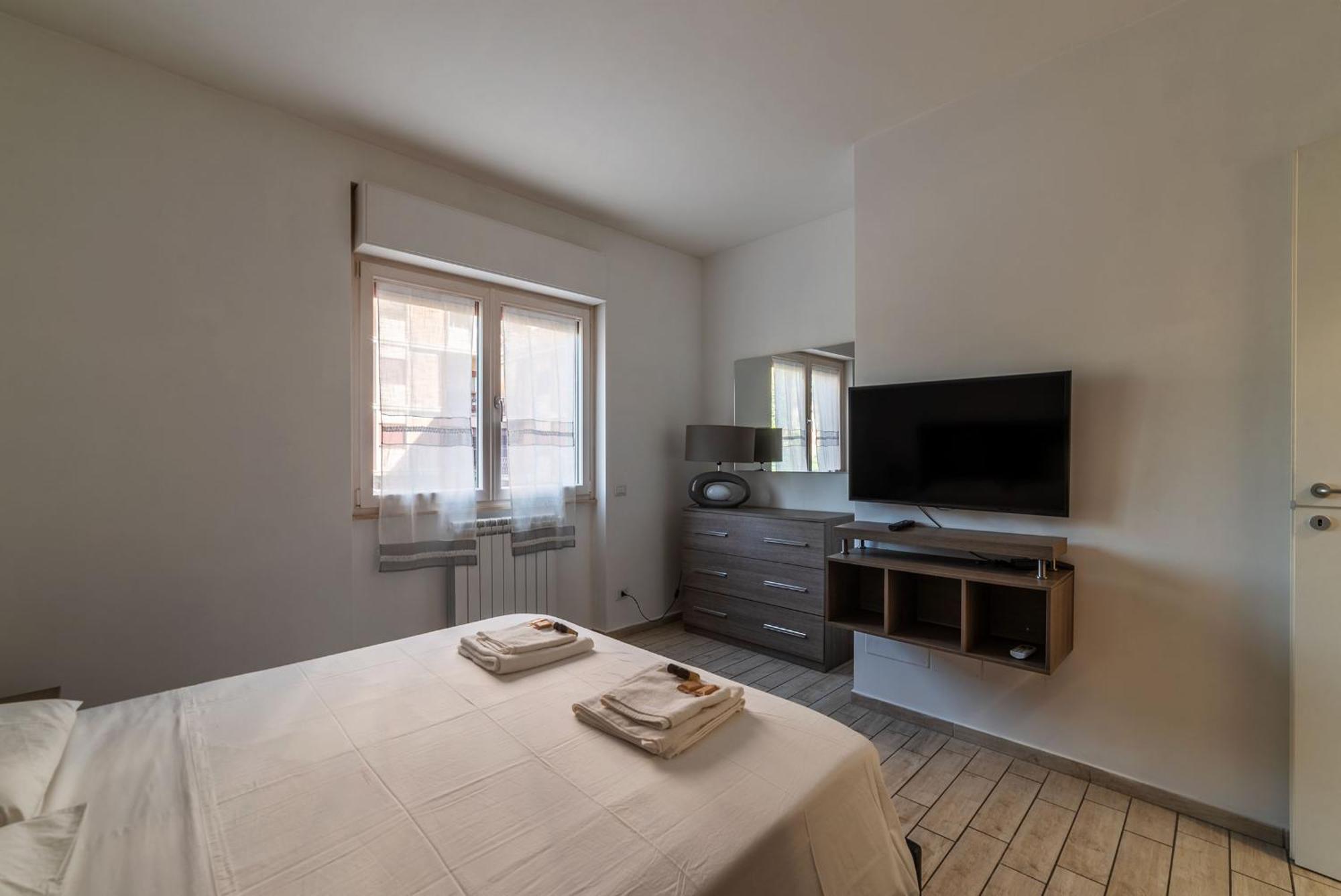 Apartment Joivy Sleek Flat With Easy Access To Rom